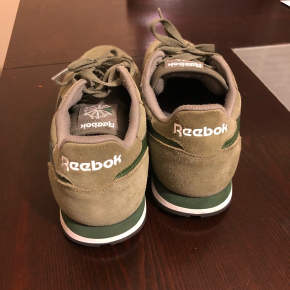 Green Reebok - Picture 2 of 6